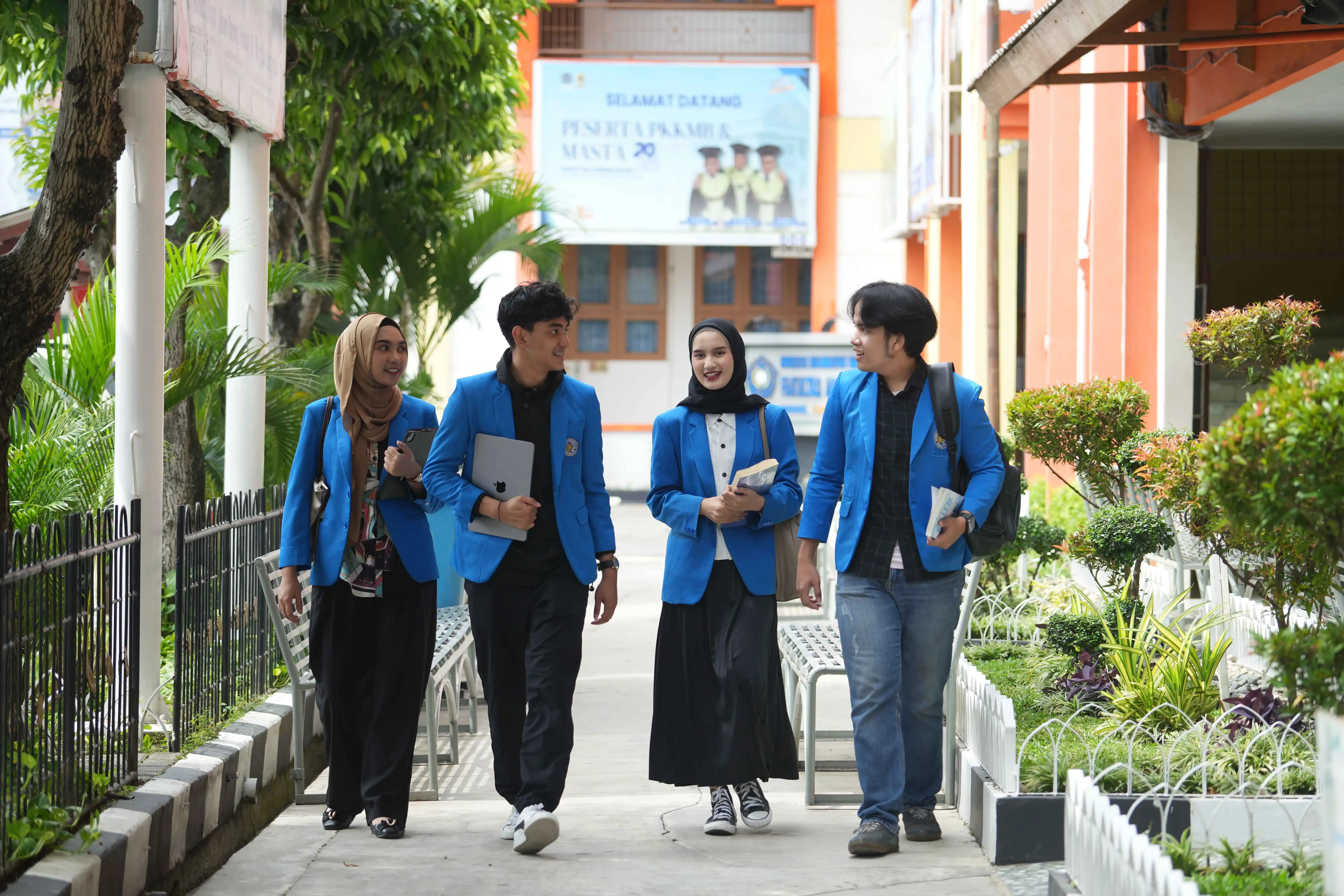 Suasana pendaftaran mahasiswa baru